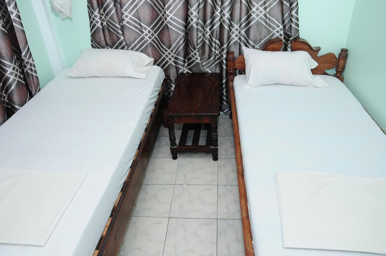 Safari Inn Dar es Salaam Exterior photo