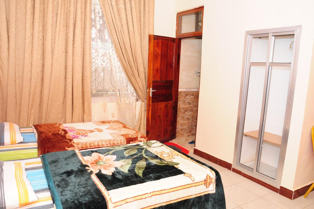 Safari Inn Dar es Salaam Exterior photo
